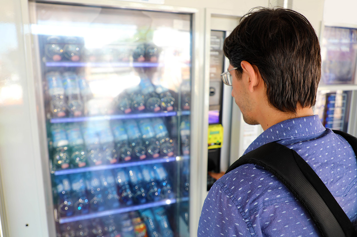 Distributeur automatique café 64, Distributeur automatique café Landes, Distributeur de snacks 64, Distributeur de snacks Landes, Fontaine eau 64, Fontaine eau Landes, Machine à café 64, Machine à café Landes, Machine boissons 64, Machine boissons Landes, SAV 64, SAV Landes